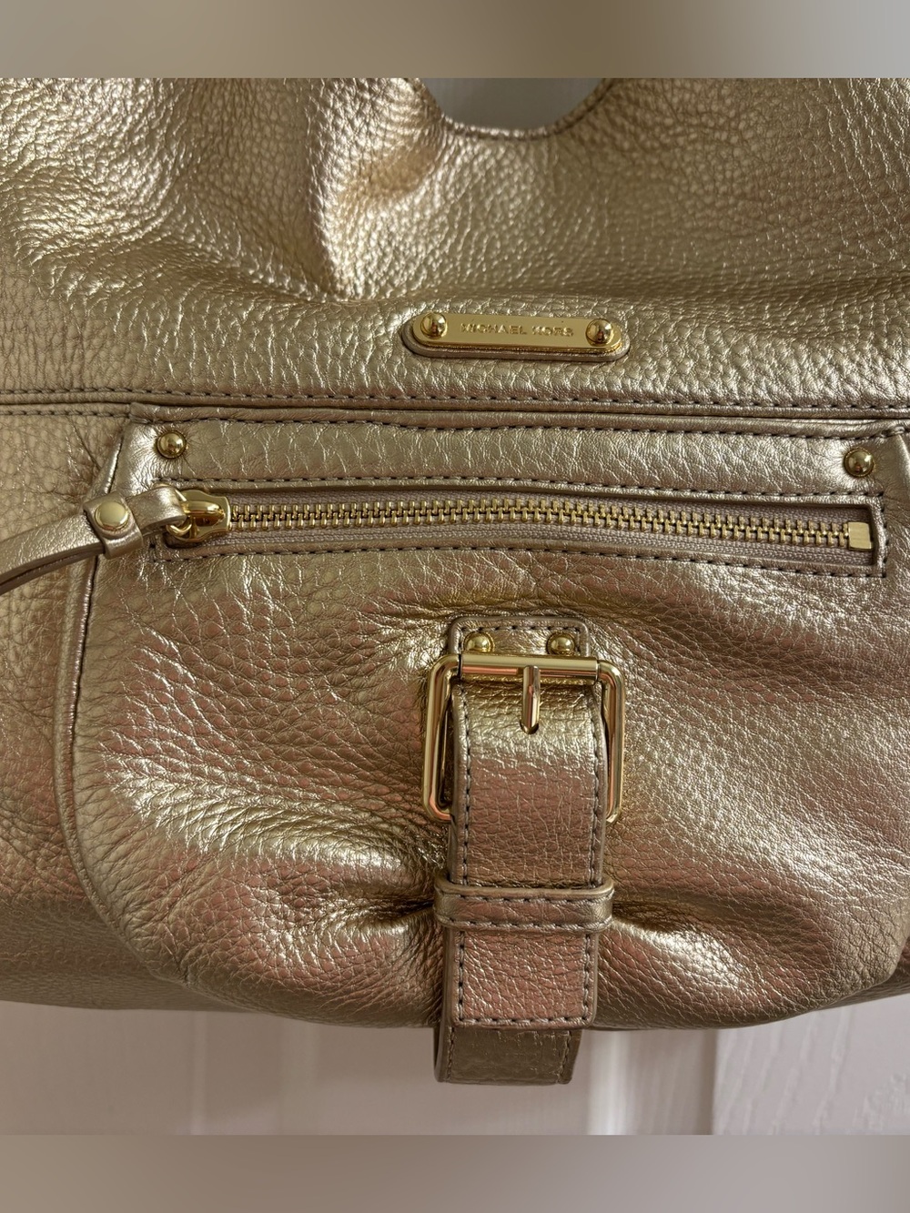 Michael Michael Kors Austin gold metallic leather hobo shoulder bag - Picture 3 of 13